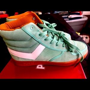 Pony x Atmos NYC men’s size 9 worn super lightly